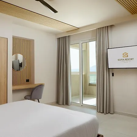 Sofia Luxury מלון 4*