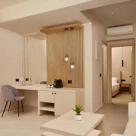 Sofia Luxury מלון