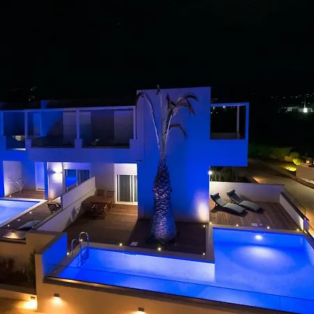 Sofia Luxury מלון 4*